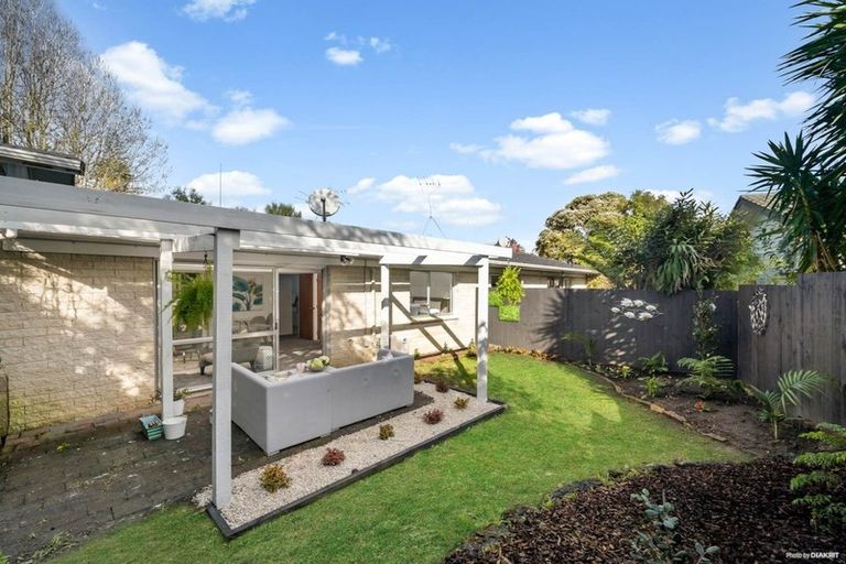 Photo of property in 2/21 Cosy Place, Howick, Auckland, 2014