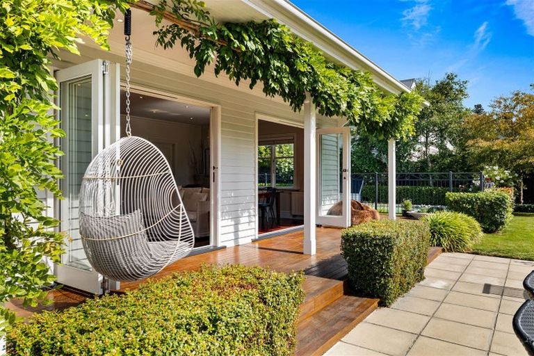 Photo of property in 59 Weston Road, St Albans, Christchurch, 8052