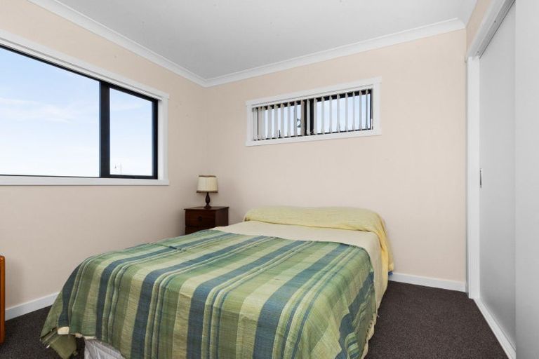 Photo of property in 40 Pelorus Avenue, Poraiti, Napier, 4112