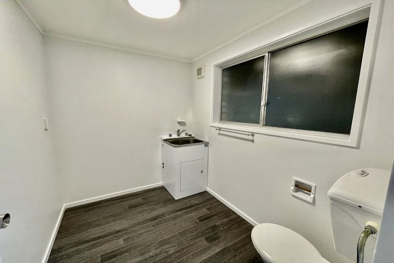 Photo of property in 1/7 Rangitane Street, Maupuia, Wellington, 6022