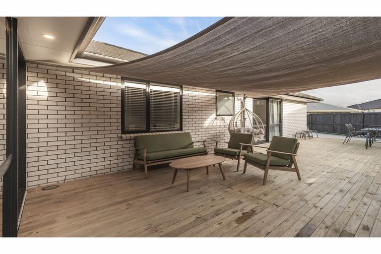 Photo of property in 8 Calder Crescent, Pokeno, 2402