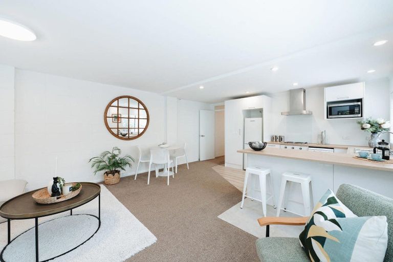 Photo of property in 4/27 Rangatira Road, Birkdale, Auckland, 0626