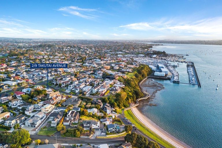 Photo of property in 2/9 Takutai Avenue, Bucklands Beach, Auckland, 2012