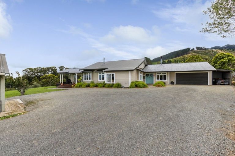 Photo of property in 245 Wallace Road, Koputaroa, Levin, 5571
