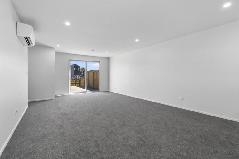 Photo of property in 4 Selkirk Lane, Hamilton Lake, Hamilton, 3204