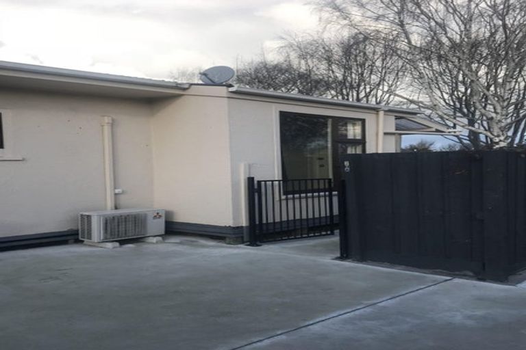 Photo of property in 20 Barnes Road, Redwood, Christchurch, 8051