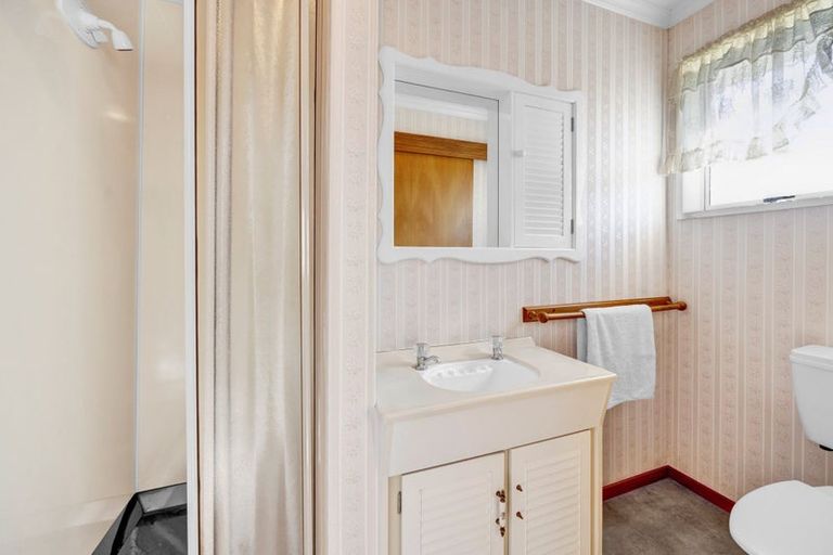 Photo of property in 65 Murray Avenue, Hawera, 4610