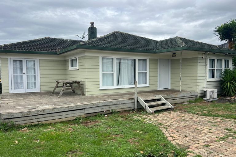 Photo of property in 22 Smiths Avenue, Papakura, 2110