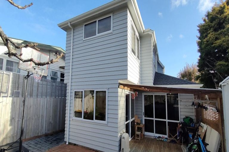 Photo of property in 4a Pauline Place, Bucklands Beach, Auckland, 2014