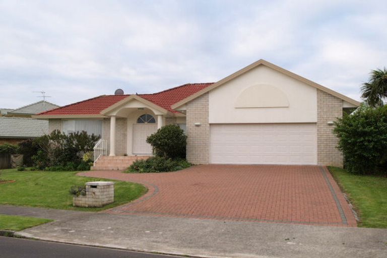 Photo of property in 12 Bowscale Place, Northpark, Auckland, 2013
