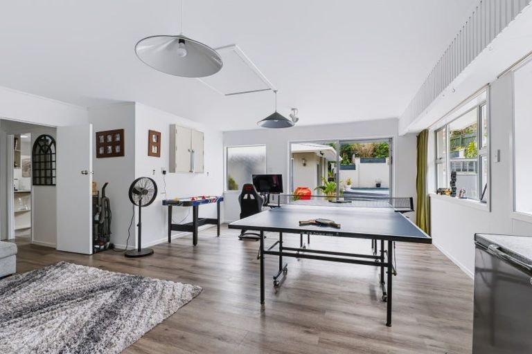 Photo of property in 172a Mangorei Road, Merrilands, New Plymouth, 4312