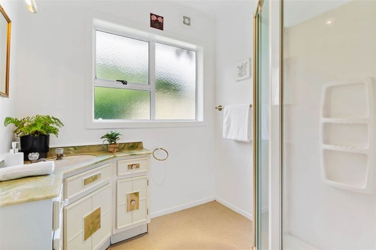 Photo of property in 1/161a Mokoia Road, Birkenhead, Auckland, 0626