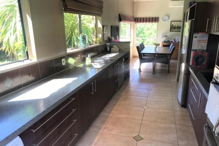 Photo of property in 70 Greenwood Road, Havelock North, 4130