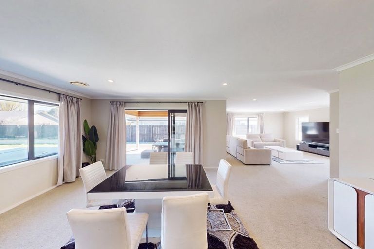 Photo of property in 3 Mahi Grove, Maewa, Feilding, 4702