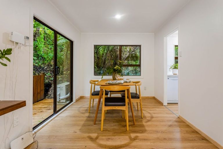 Photo of property in 56 Tanekaha Road, Titirangi, Auckland, 0604