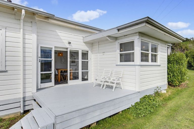 Photo of property in 75 Heights Road, Shannon, Palmerston North, 4474