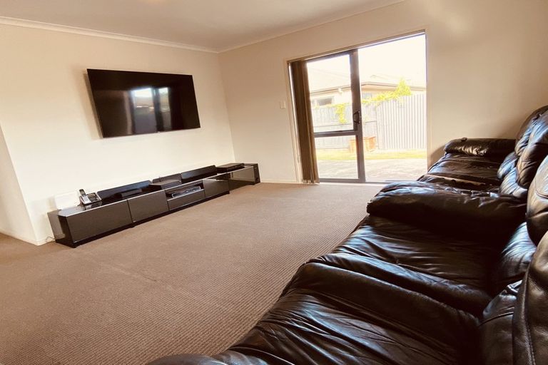 Photo of property in 69a Taradale Road, Onekawa, Napier, 4110