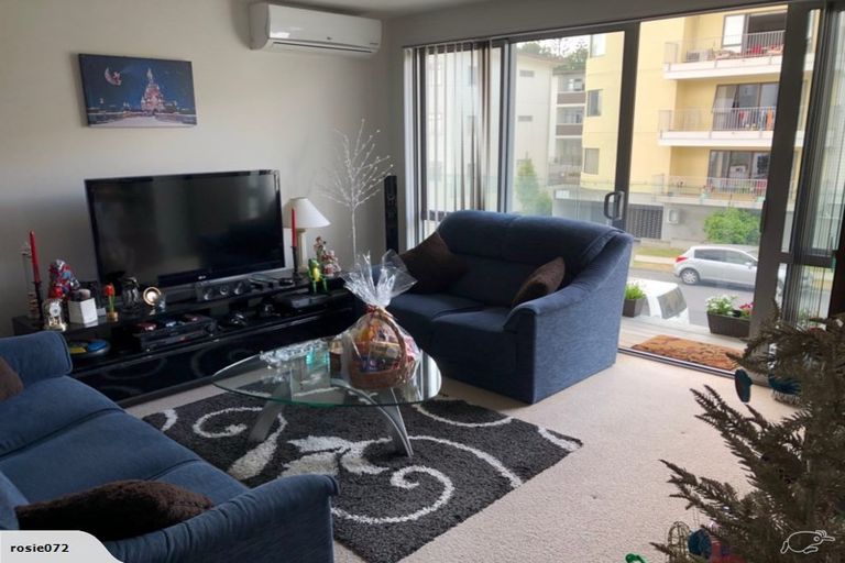 Photo of property in 1c/136 Stancombe Road, Flat Bush, Auckland, 2016