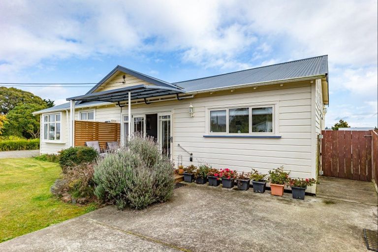 Photo of property in 128 Lindsay Road, Levin, 5510
