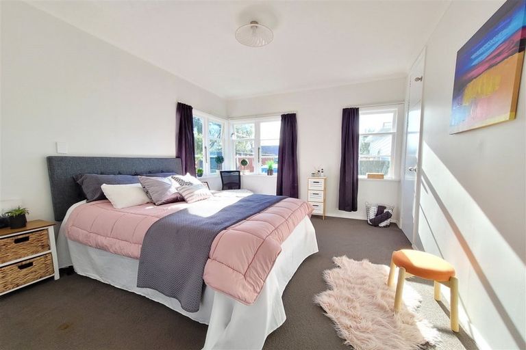 Photo of property in 11 Seddon Street, Naenae, Lower Hutt, 5011