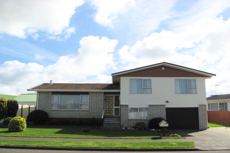 Photo of property in 3 Akepiro Place, Tawhero, Whanganui, 4501