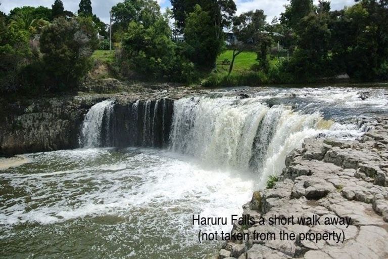 Photo of property in 21 Wilson Road, Haruru, 0204