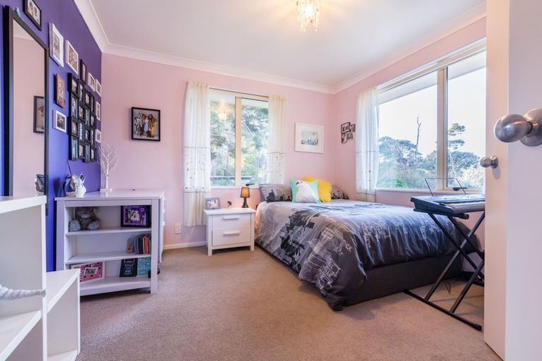 Photo of property in 118c Carter Road, Oratia, Auckland, 0604