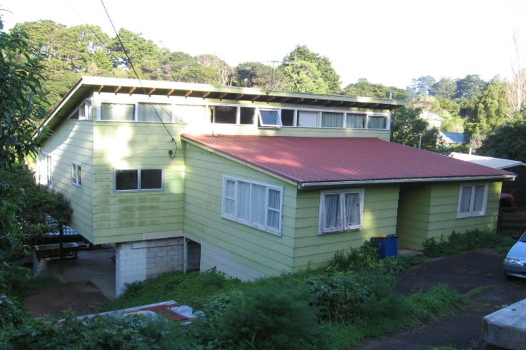 Photo of property in 48 Laingholm Drive, Laingholm, Auckland, 0604