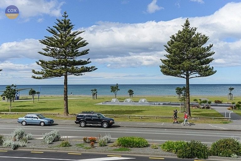 Photo of property in 451 Marine Parade, Napier South, Napier, 4110