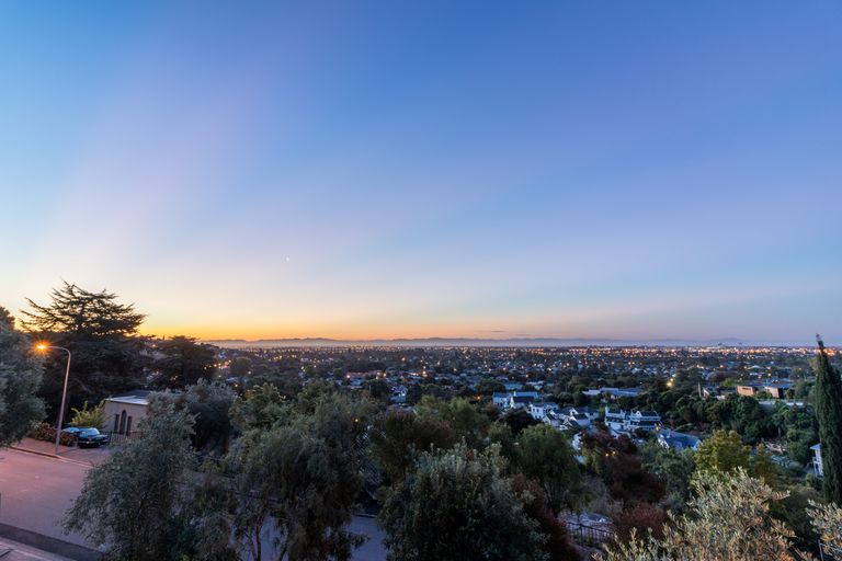 Photo of property in 35 Major Aitken Drive, Huntsbury, Christchurch, 8022