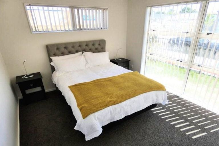 Photo of property in 12 Fay Close, Wiri, Auckland, 2104