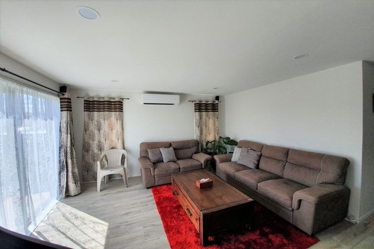 Photo of property in 53 Sapwood Crescent, Takanini, 2110