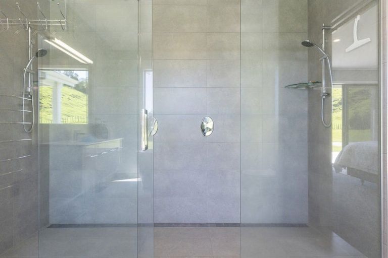 Photo of property in 28 Te Moenga Park, Acacia Bay, Taupo, 3330