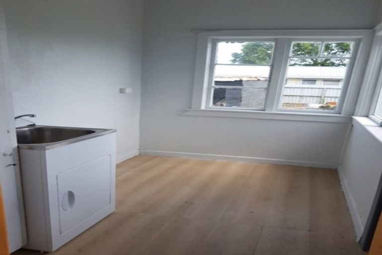 Photo of property in 33 Railway Esplanade, East Gore, Gore, 9710