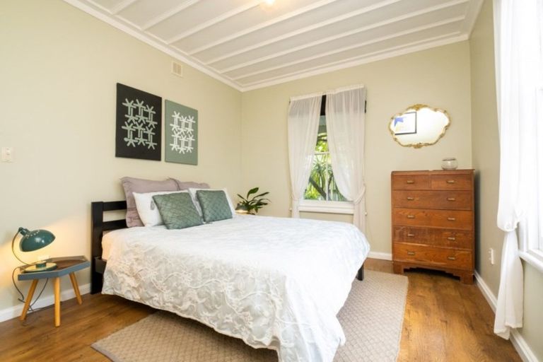 Photo of property in 2 Paradise Road, Napier South, Napier, 4110