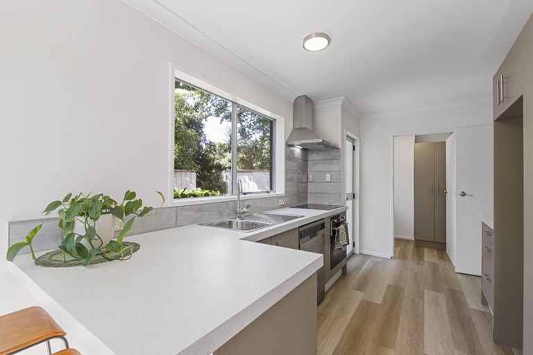 Photo of property in 11a Sequoia Place, Parklands, Christchurch, 8083