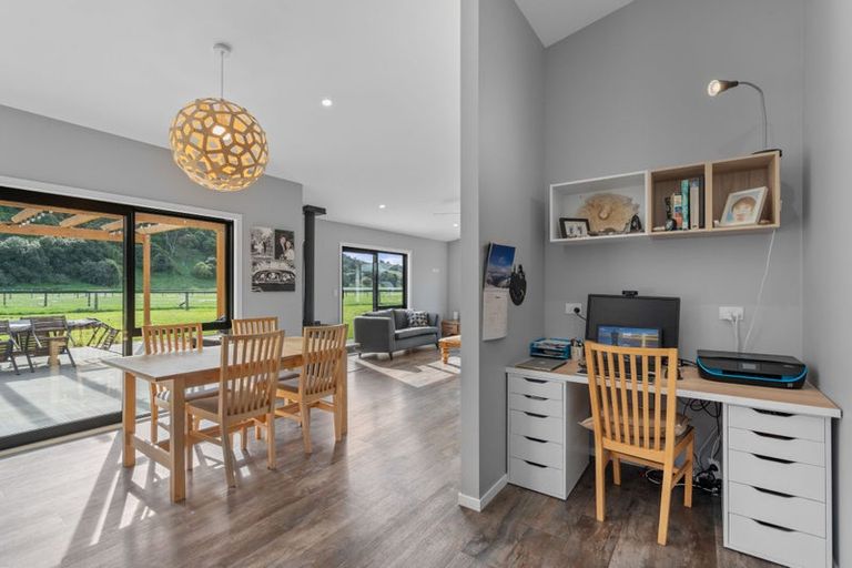 Photo of property in 51 Manukawiri Way, Martinborough, Greytown, 5794