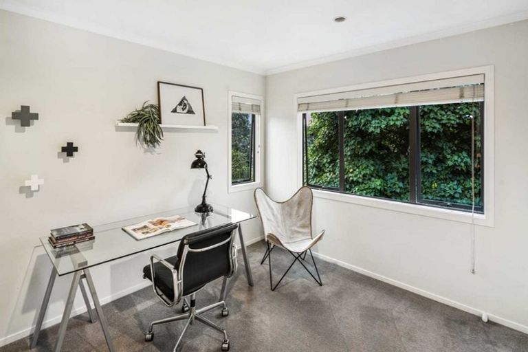 Photo of property in 1a Whitby Crescent, Mairangi Bay, Auckland, 0630