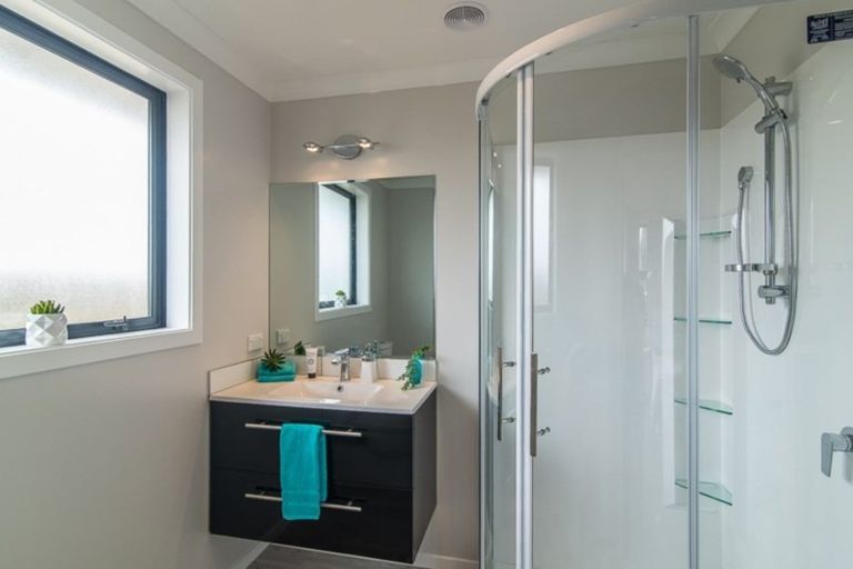 Photo of property in 1 Seagrass Place, Otaki Beach, Otaki, 5512