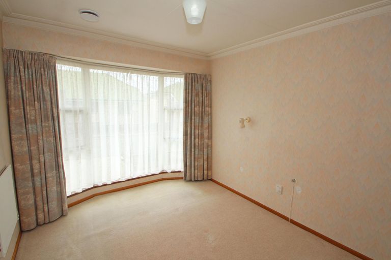 Photo of property in 27 Towey Street, Holmes Hill, Oamaru, 9401