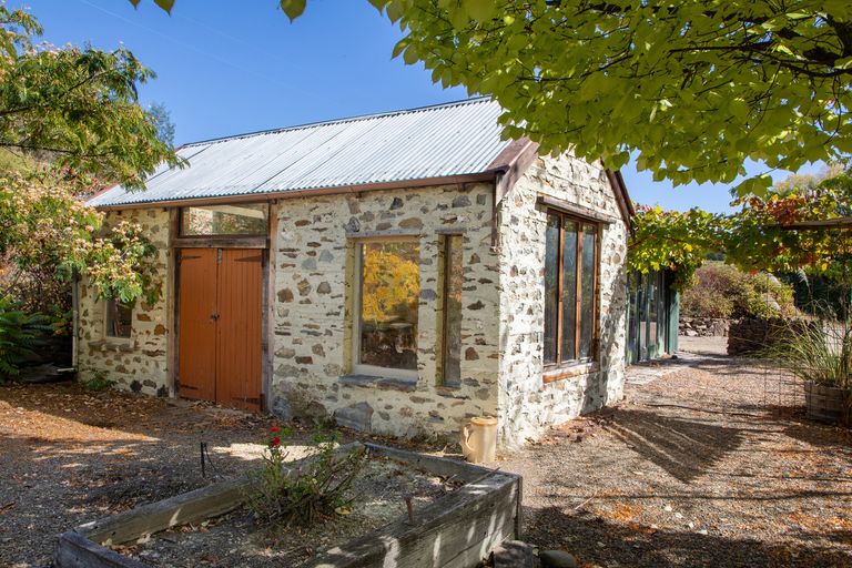 Photo of property in 67 Ferris Road, Springvale, Alexandra, 9393