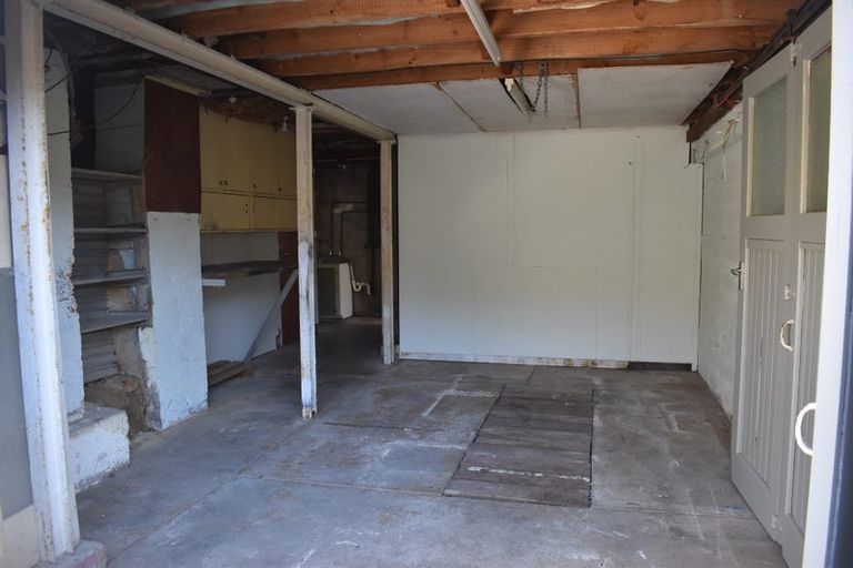 Photo of property in 22 John Street, Stokes Valley, Lower Hutt, 5019