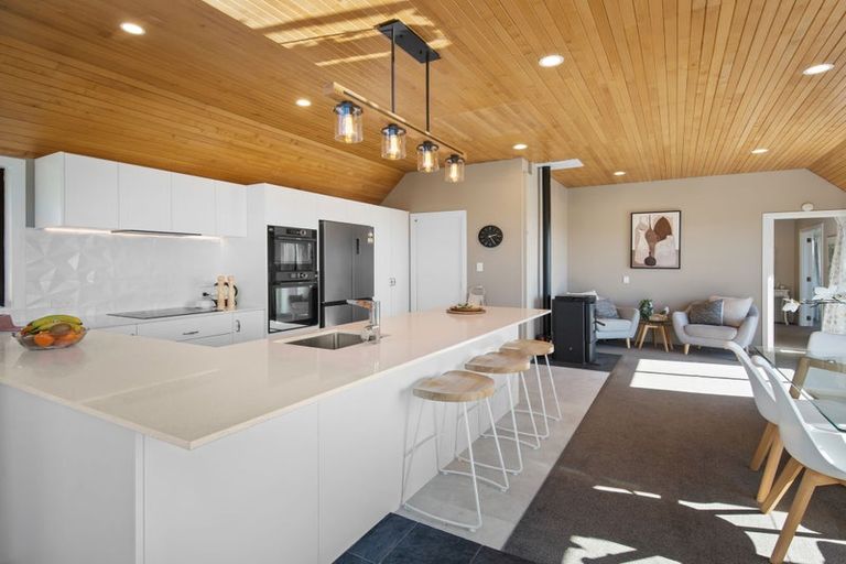 Photo of property in 9 Petworth Place, Westmorland, Christchurch, 8025