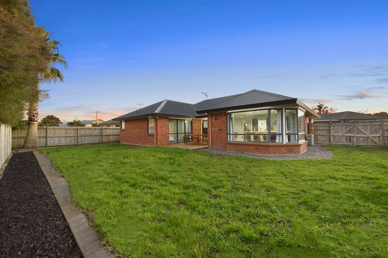 Photo of property in 40a Cairns Crescent, Rototuna, Hamilton, 3210