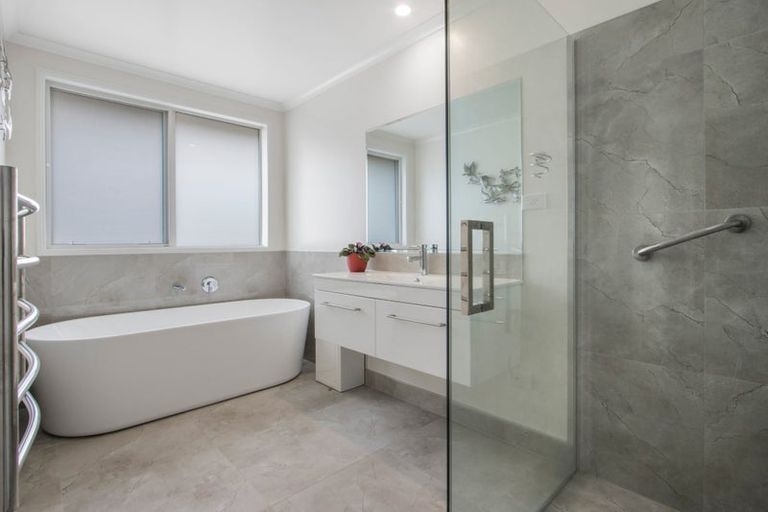 Photo of property in 4 Friis Drive, Katikati, 3178