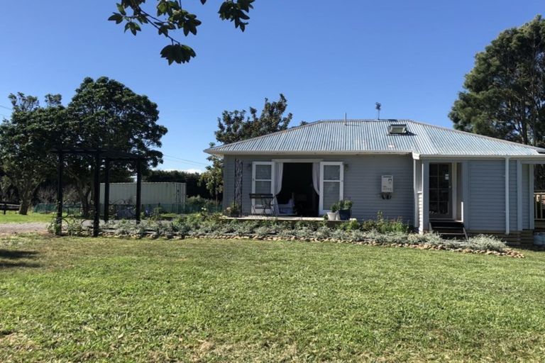 Photo of property in 160 Batty Road, Kingseat, Papakura, 2580