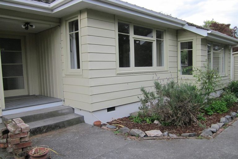 Photo of property in 218 Weston Road, St Albans, Christchurch, 8052