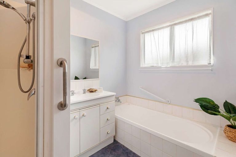 Photo of property in 6b Saint Helens Place, Tawhero, Whanganui, 4501