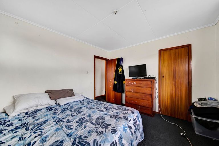 Photo of property in 2 Newbury Place, Waitara, 4320