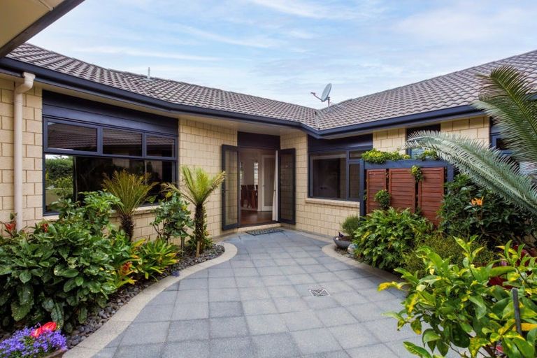 Photo of property in 7 Matemuri Drive, Papamoa Beach, Papamoa, 3118